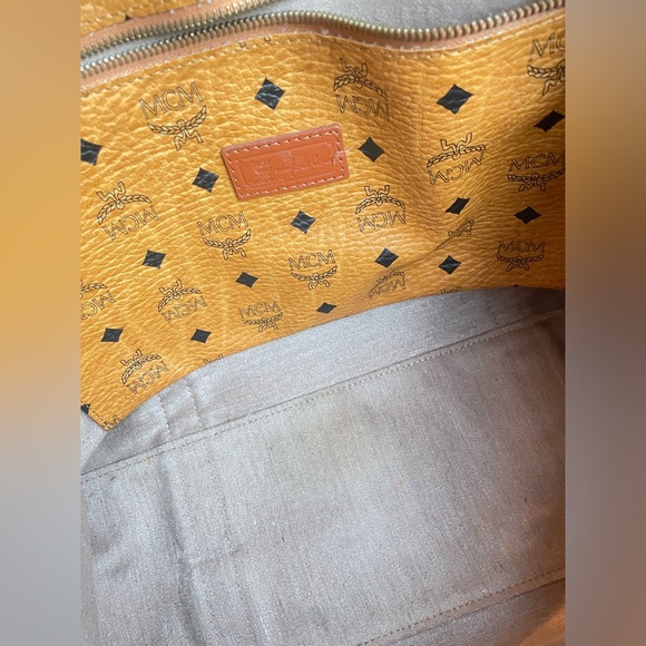 MCM Vintage Visetos SHOPPER  TOTE . Preowned excellent condition.$ today price!! - Picture 14 of 16